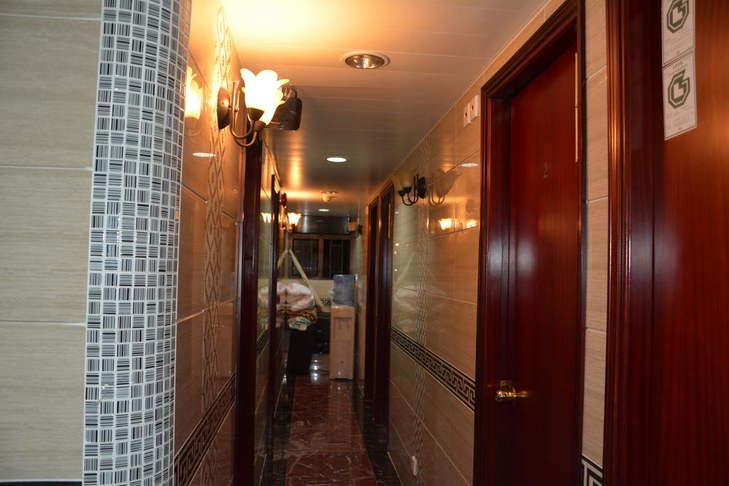 Everest Guest House Hongkong Exteriör bild